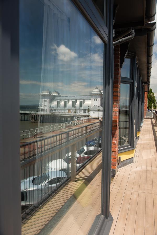 Restaurant James Sommerin Hotel Penarth Bagian luar foto